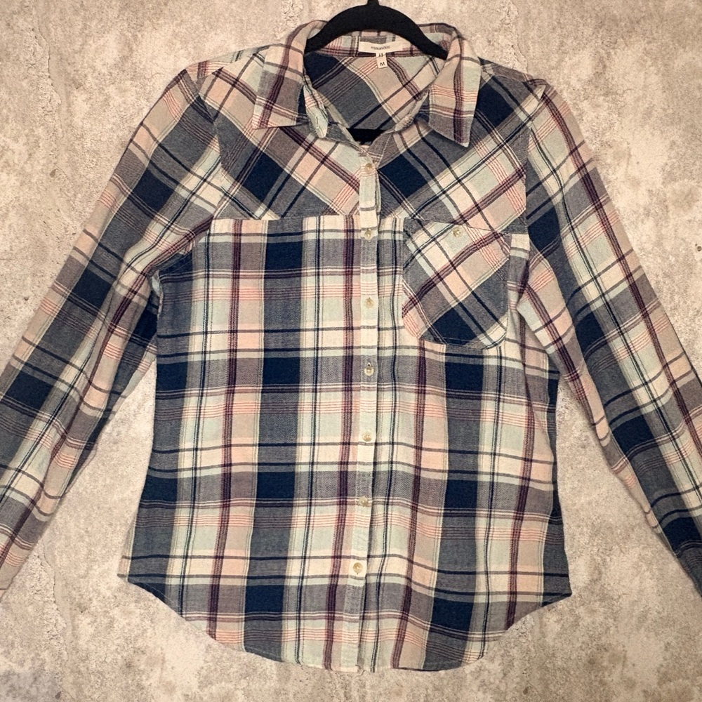 Maurices Pink & Navy Plaid Shirt | Cozy Lumberjack.. But Make It Cute 💁‍♀️